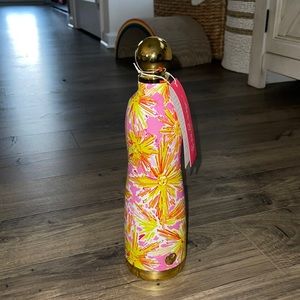 Lilly Pulitzer GWP water bottle